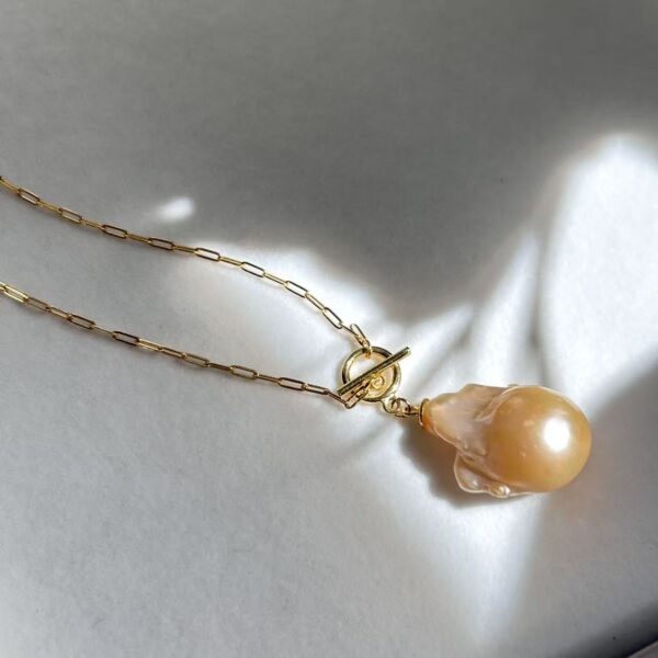 925 Silver Luminous Natural Teardrop Baroque Pearl Necklace